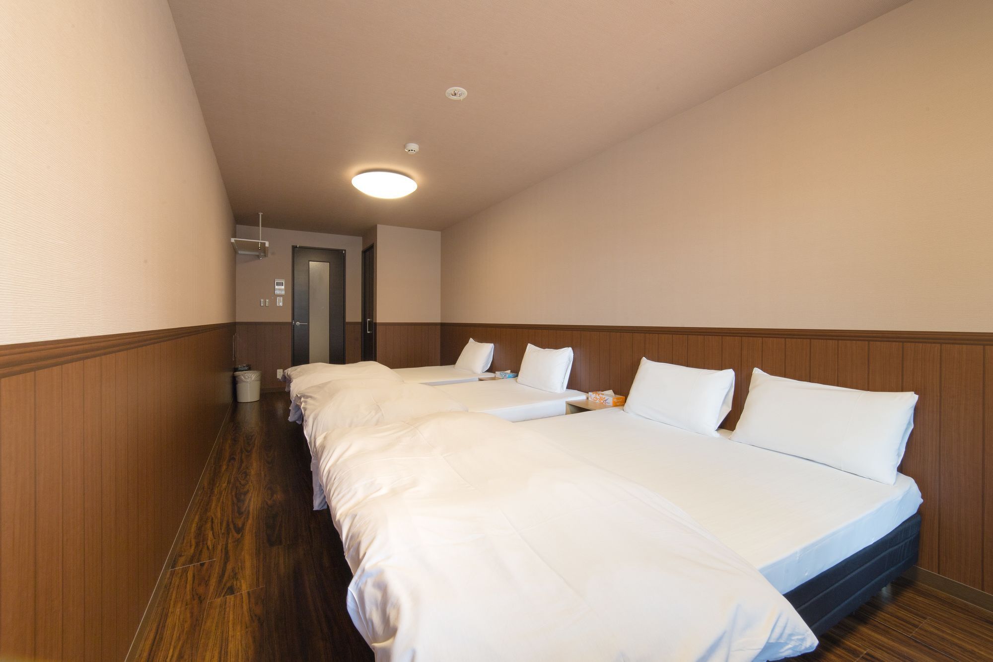 East By Root2 Hostel Kyoto Ngoại thất bức ảnh